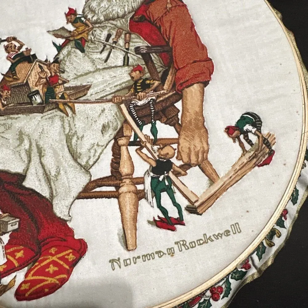 NORMAN ROCKWELL‎ SANTA CLAUS SLEEPING FABRIC PANEL ROUND WALL HANGING HAND MADE